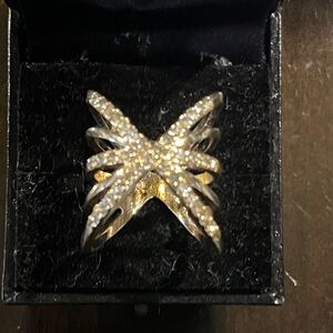 Elegant Gold and Silver Women's Ring